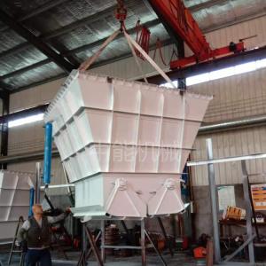 仓式储料污泥斗